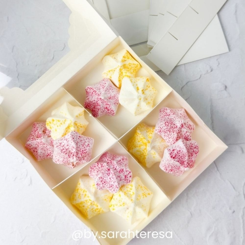 16 Hole Treat Box with Window - Single