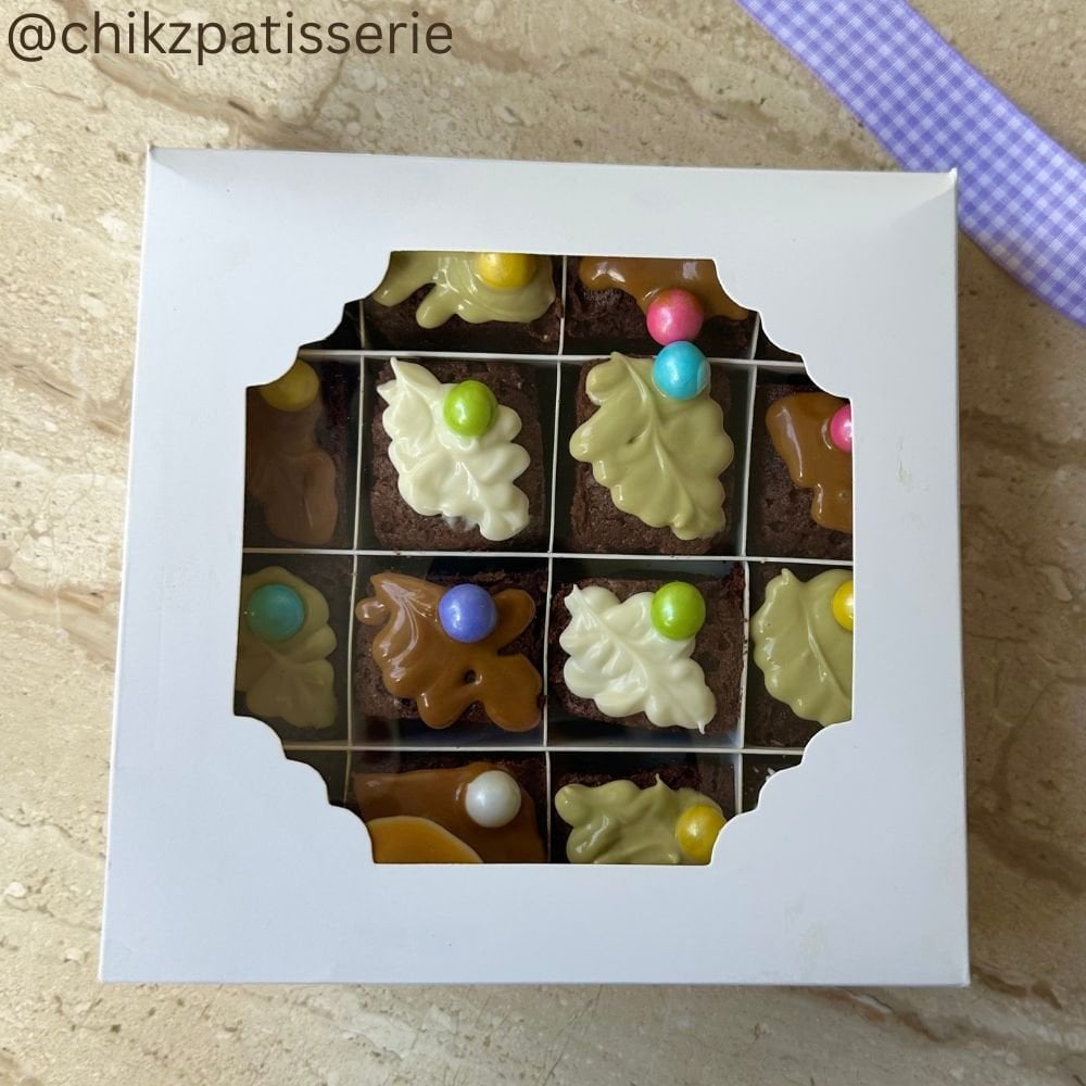 16 Hole Treat Box with Window - Single